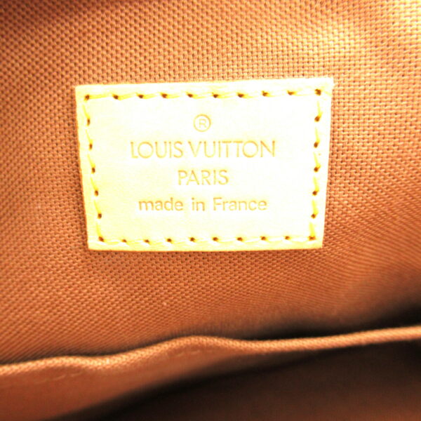 2101218105186 6 Louis Vuitton Batignolles Monogram Tote Bag Brown