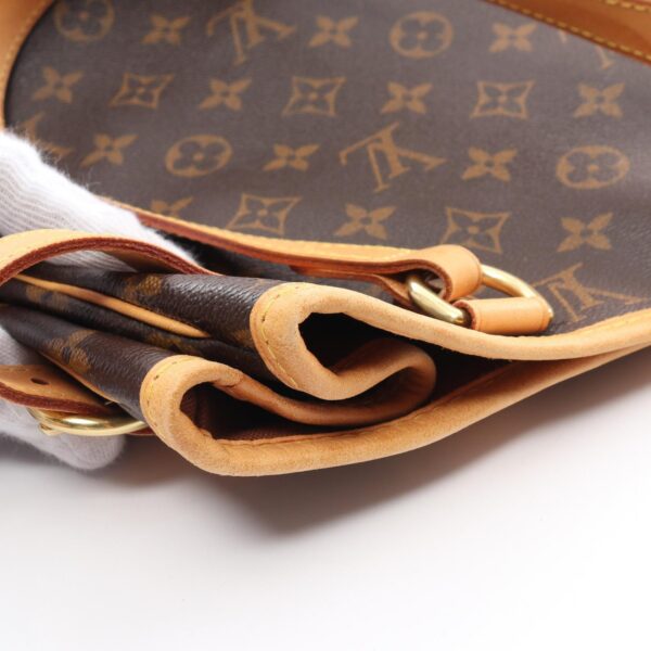 2101218166934 6 Louis Vuitton Batignolles Vertical Tote Bag Leather Monogram Brown