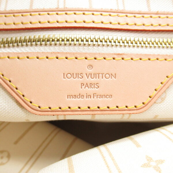 2104102245531 6 Louis Vuitton Neverfull PM Tote Bag Damier White