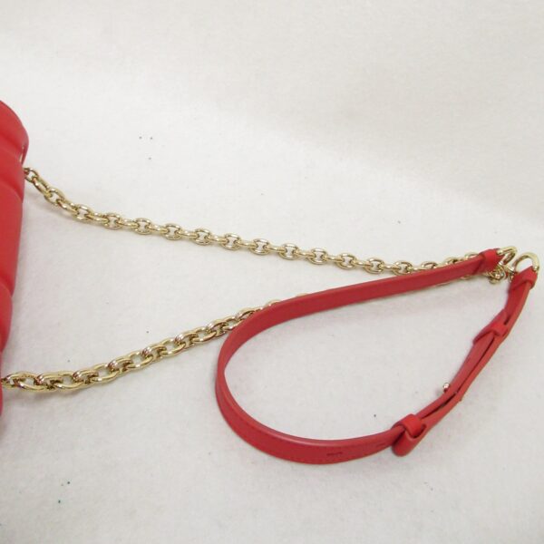 2104102256285 6 Salvatore Ferragamo Chain Shoulder Bag Leather Red