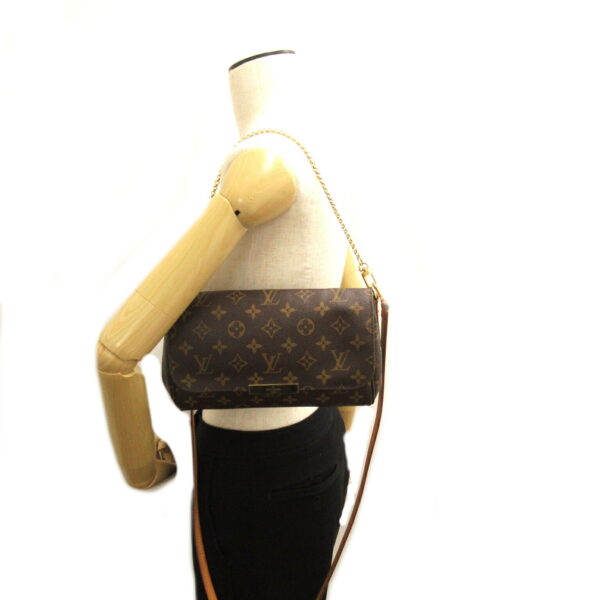 2104102288392 5 Louis Vuitton Favorite PM Monogram Shoulder Bag Brown