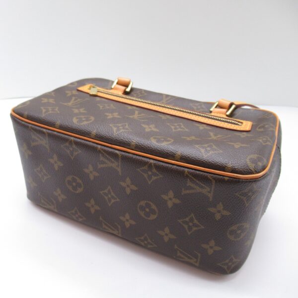 2107600977195 6 Louis Vuitton Cite MM Shoulder Bag Monogram Brown