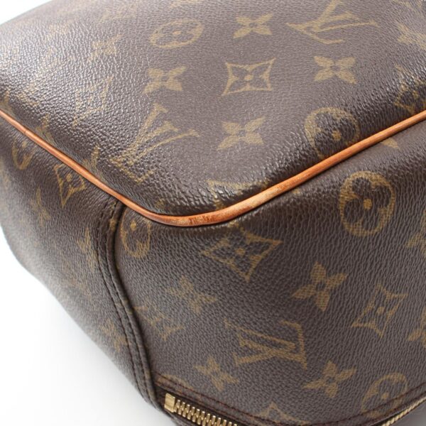 2118700061974 8 Louis Vuitton Excursion Handbag Leather Monogram Brown