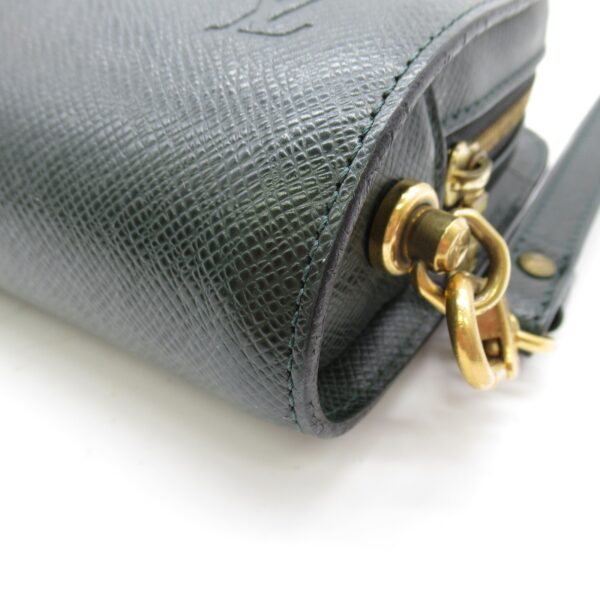 2118800078292 5 Louis Vuitton Baikal Clutch Bag Leather Epi Green