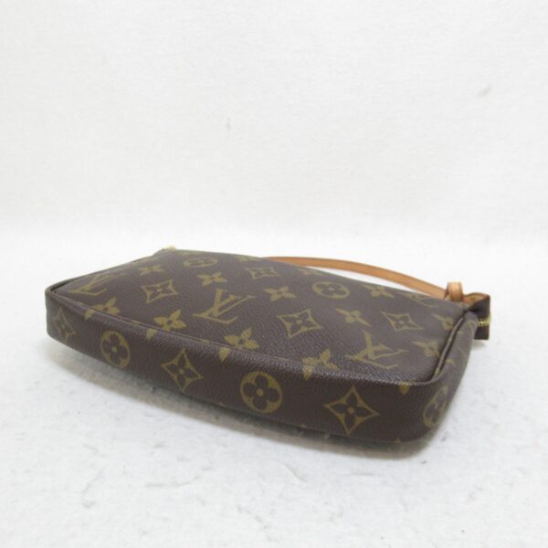 2119900000978 5 Louis Vuitton Pochette Accessoire Pouch Bag Monogram Brown