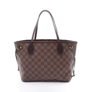 2120700084235 1 Louis Vuitton Discovery Bum Body Bag Monogram Shadow