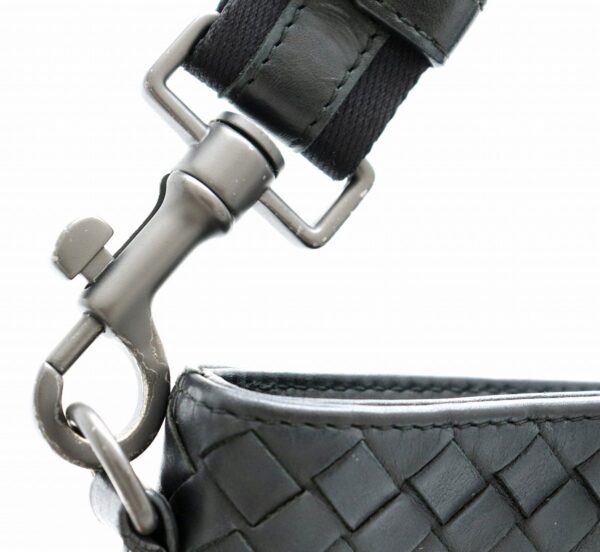 21731573 6 Bottega Veneta Intrecciato Shoulder Bag Diagonal Calf Leather Black