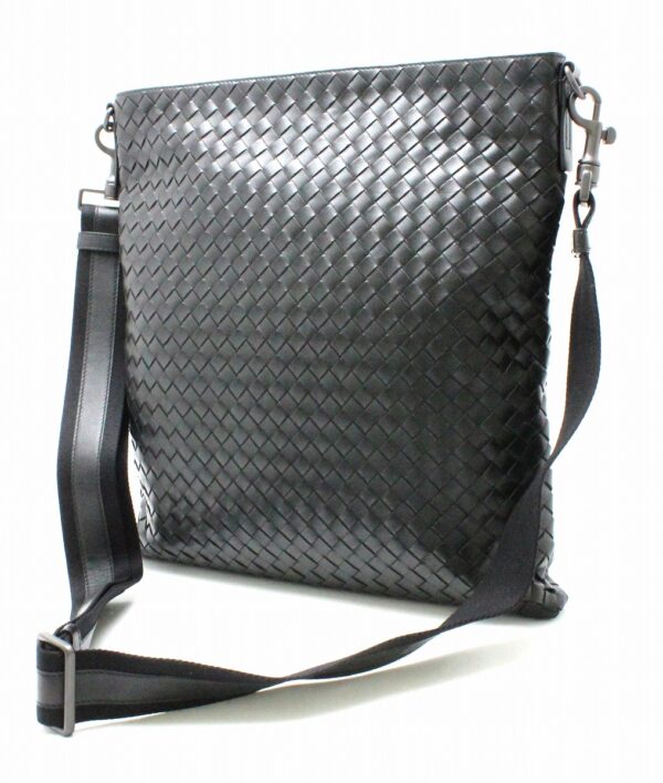 21760338 1 Bottega Veneta Intrecciato Shoulder Bag Leather Black