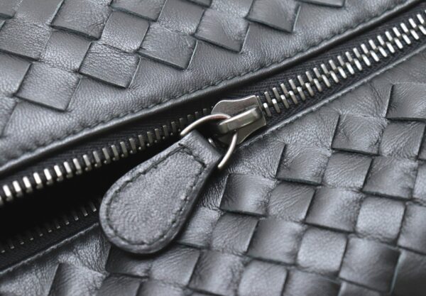 21761805 5 Bottega Veneta Intrecciato Handbag Leather Black