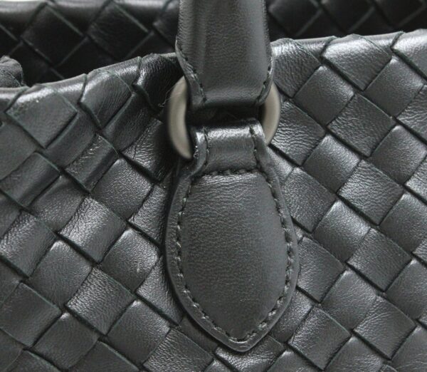 21761839 6 Bottega Veneta Intrecciato Leather Handbag Black