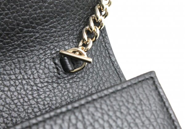 21790550 6 Gucci Interlocking Logo Chain Wallet