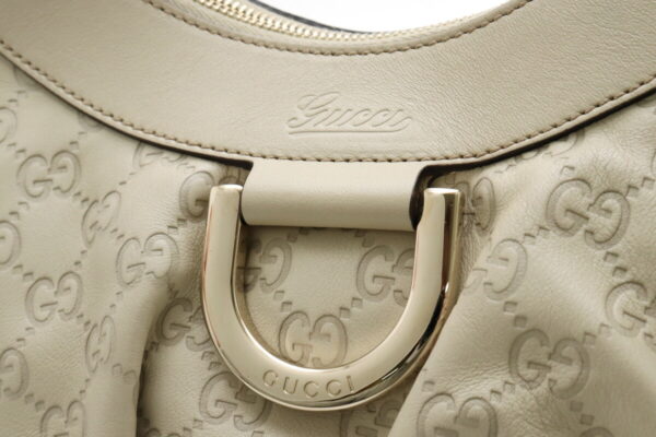 21920617 7 Gucci Guccisima Abbey Line Shoulder Leather Ivory White