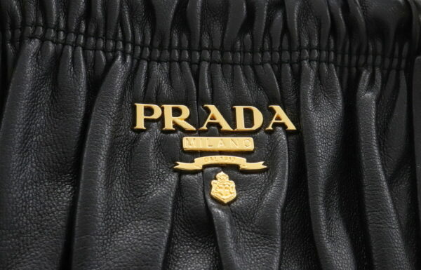 21940707 6 Prada Nappa Gaufre Tote Bag Shoulder 2WAY Leather Nero Black