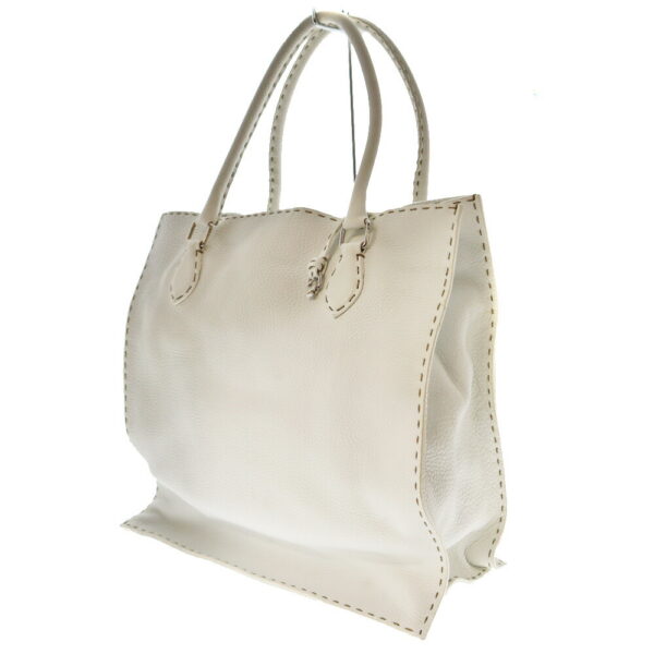 22 1331 2 Fendi Selleria Tote Bag White