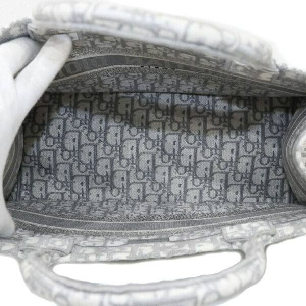 22 3209 09 Dior Oblique Book Tote Embroidery Gray