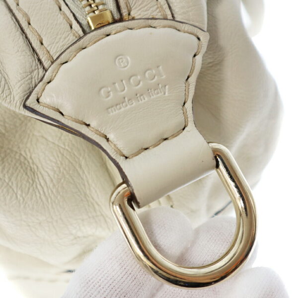 22 3519 13 Gucci Handbag Leather Ivory