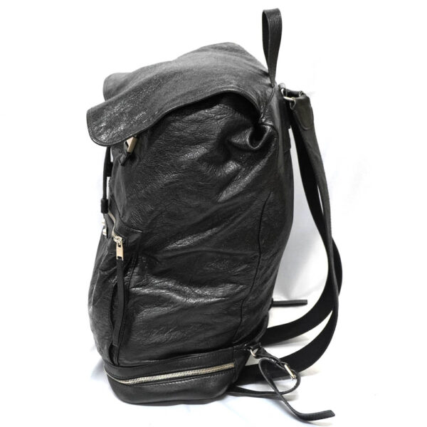 22 686 3 Balenciaga Classic Traveler Backpack Leather Black