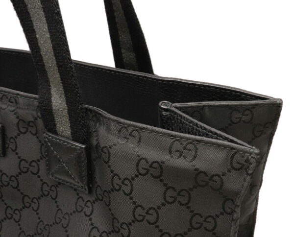 22040830 5 Gucci GG Nylon Tote Shoulder Bag Black