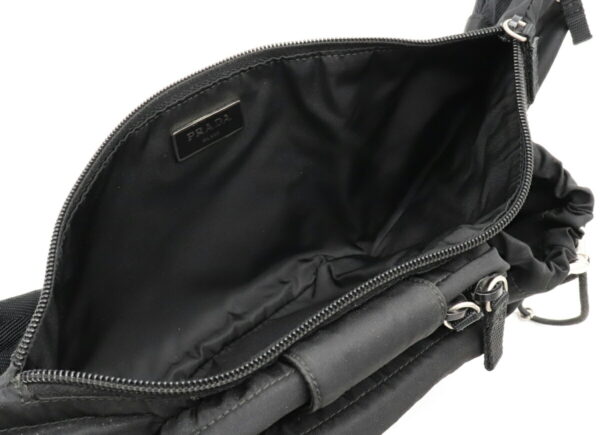 22040947 4 Prada Waist Bag Nylon Nero Black