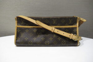 22300525 Louis Vuitton Long Wallet Monogram Zippy Wallet Brown