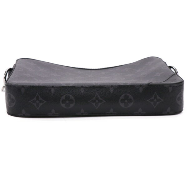 23 4599 08 Louis Vuitton Trio Messenger Shoulder Bag Black