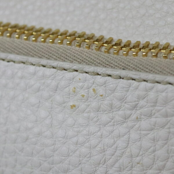 23 4735 9 Prada Handbag White