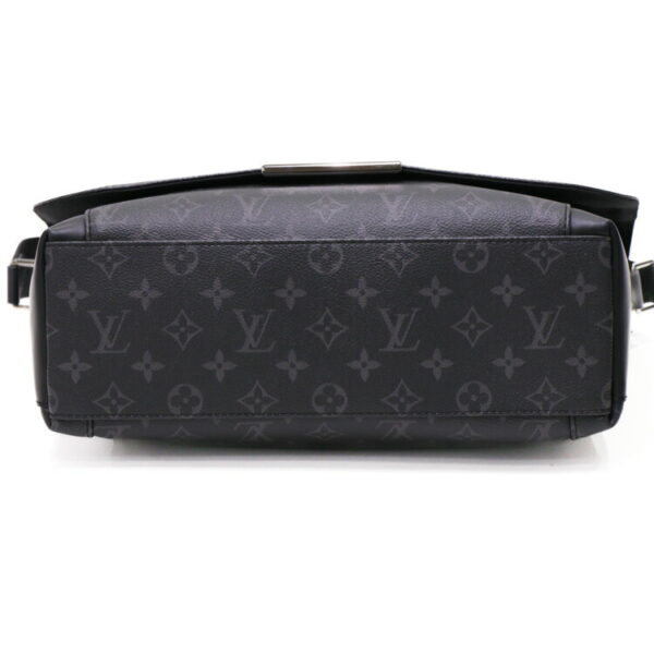 24 0909 10 Louis Vuitton Monogram Explorer MM Shoulder Bag Black