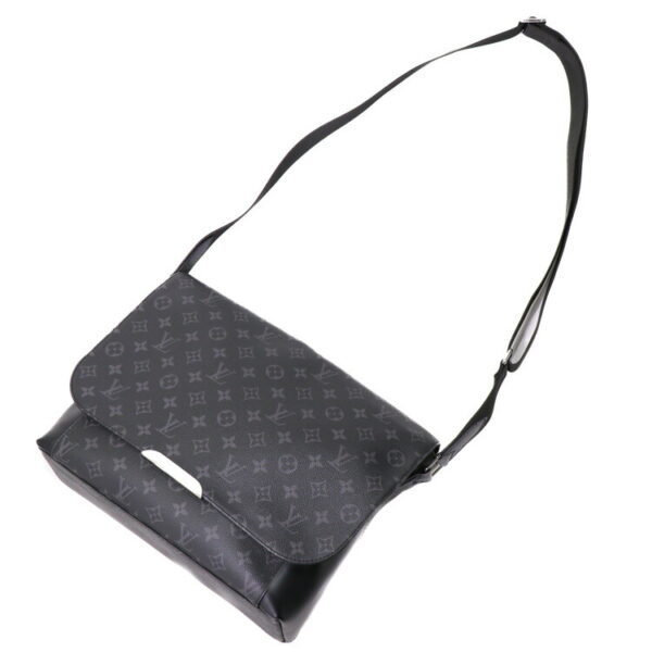 24 0909 14 Louis Vuitton Monogram Explorer MM Shoulder Bag Black