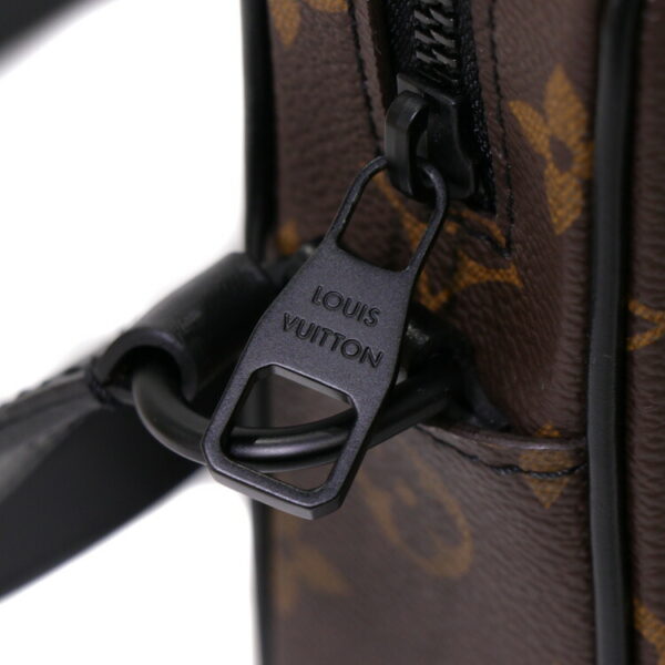 24 0914 07 Louis Vuitton Christopher Wearable Wallet Shoulder Bag Black Brown