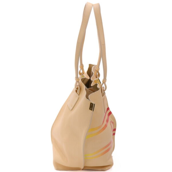 24 2566 05 Chloe Vick Blondie Tote Bag Leather Beige