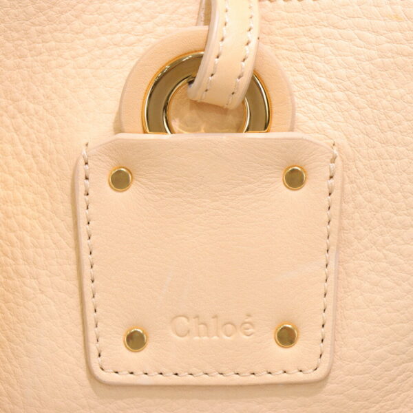 24 2566 07 Chloe Vick Blondie Tote Bag Leather Beige