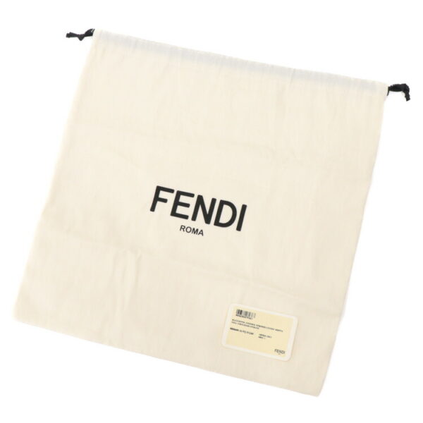 24 2846 12 Fendi Mamma Bucket Shoulder Bag White Gray