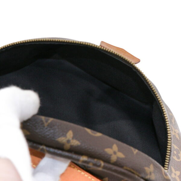 24 3255 11 Louis Vuitton Bum Bag Monogram Brown