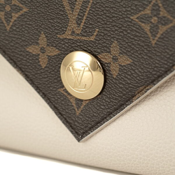 24 3551 04 Louis Vuitton Double V Handbag Crème