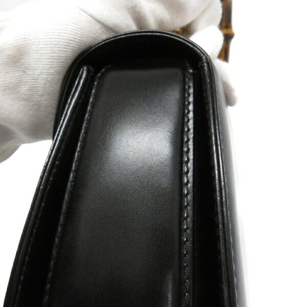 24 418711 Gucci Bamboo Handbag Leather