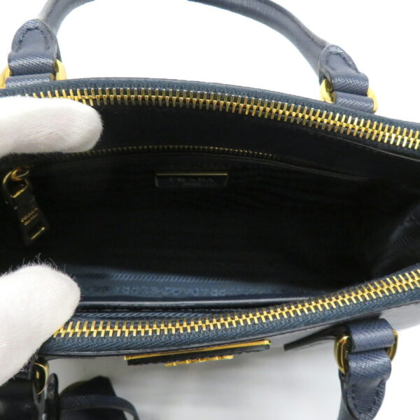 24 516706 Prada Galleria Bag