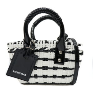 245695 1 Burberry Logo Nova Check Pocket Handbag