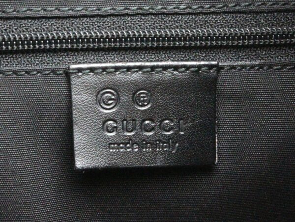 31731789 8 Gucci GG Handbag Black