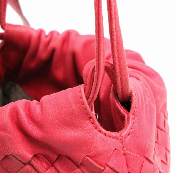 31751519 6 Bottega Veneta Intrecciato Drawstring Handbag Red