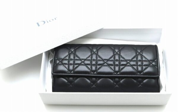 31801207 8 Christian Dior Lady Dior Cannage Chain Wallet Leather Black