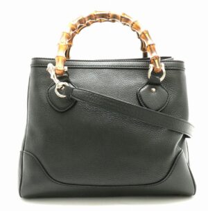 31801652 Louis Vuitton Taiga District Bag Black