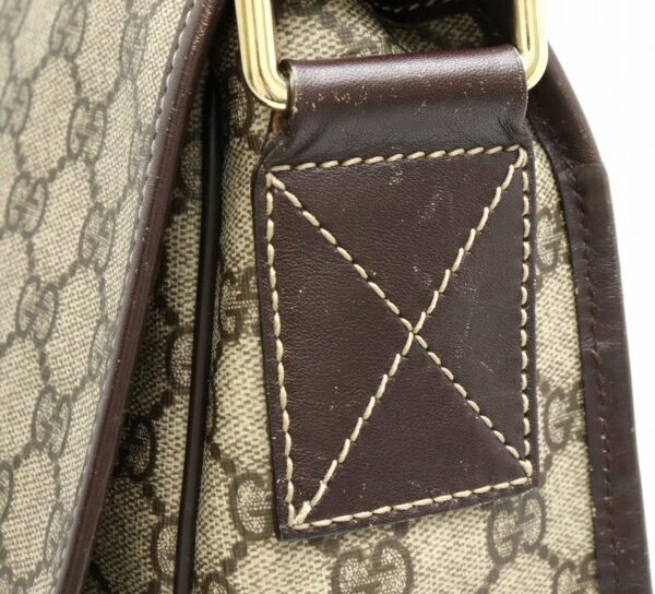 31841826 6 Gucci GG Plus GG Supreme Leather Shoulder Bag Khaki