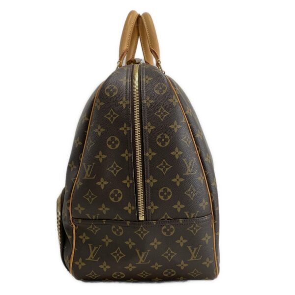 36535404 4 Louis Vuitton Evasion Bag Monogram Canvas