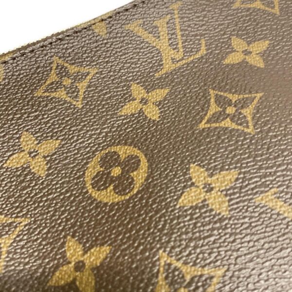 36902292 20 Louis Vuitton Pochette Accessoire Handbag