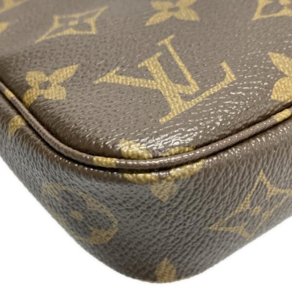 36902292 6 Louis Vuitton Pochette Accessoire Handbag