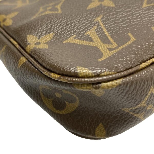 36902292 8 Louis Vuitton Pochette Accessoire Handbag