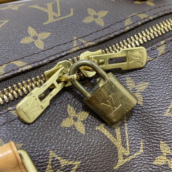 36904555 17 Louis Vuitton Keepall 55 Bag