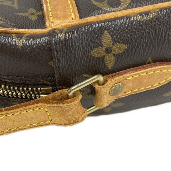 36904558 15 Louis Vuitton Trocadero 27 Shoulder Bag