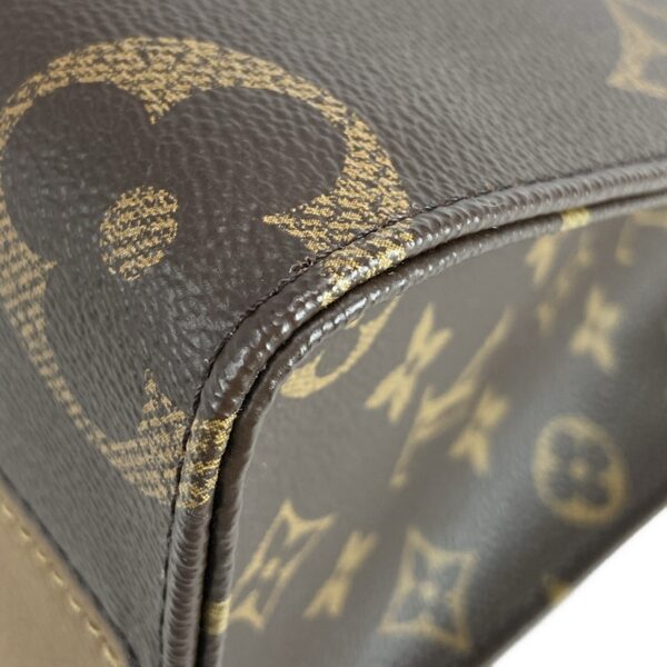 36904668 7 Louis Vuitton On the Go PM Tote Bag Monogram Monogram Reverse