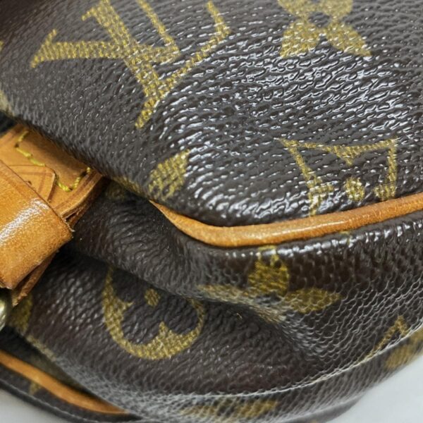 36904937 7 Louis Vuitton Saumur 30 Shoulder Bag